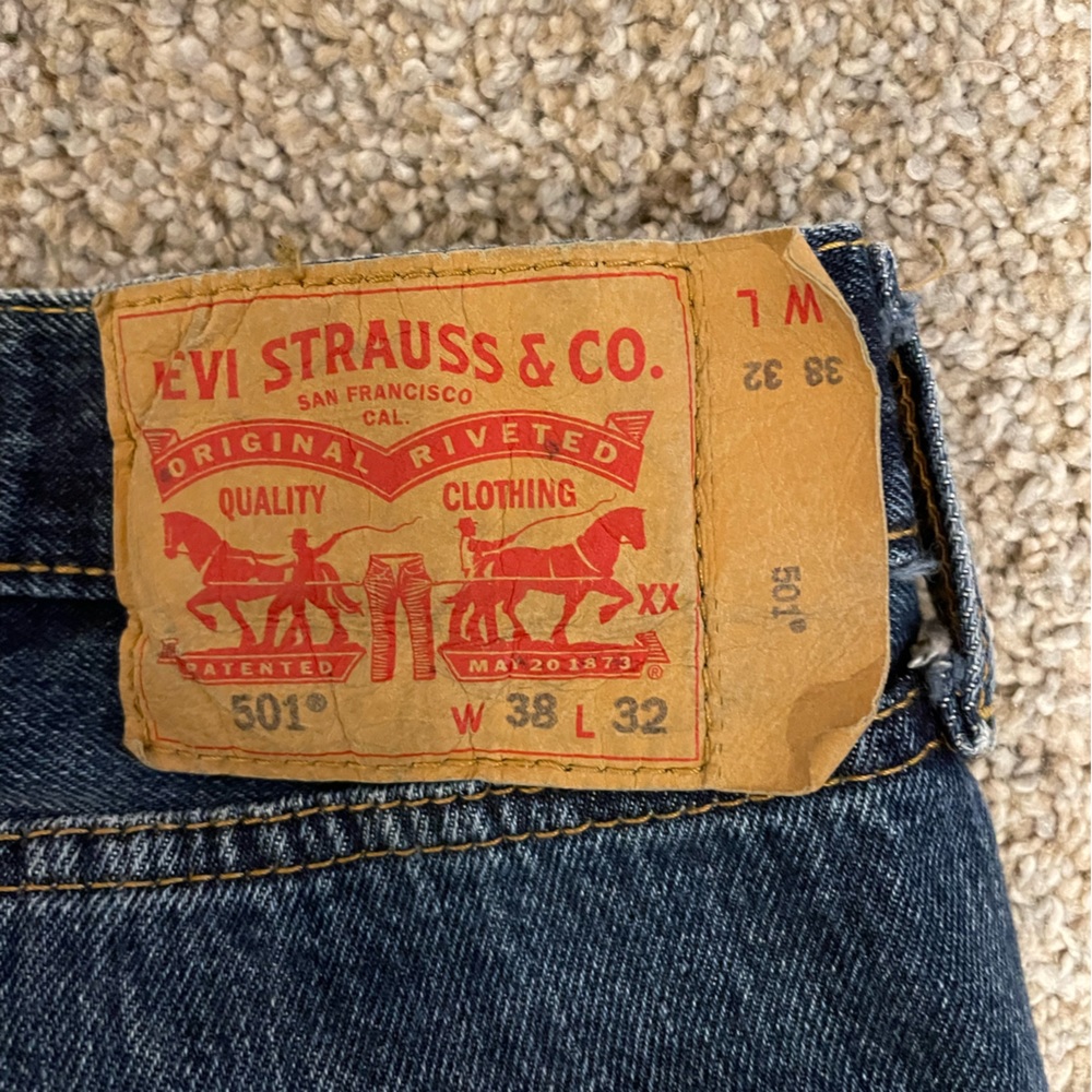 Levis 501 jeans, size 38x32